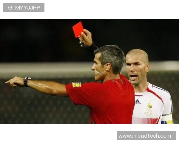 历史上黄牌最多的足球明星及其争议与成就分析